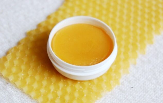 ointment with butter and egg for the treatment of osteochondrosis of the neck